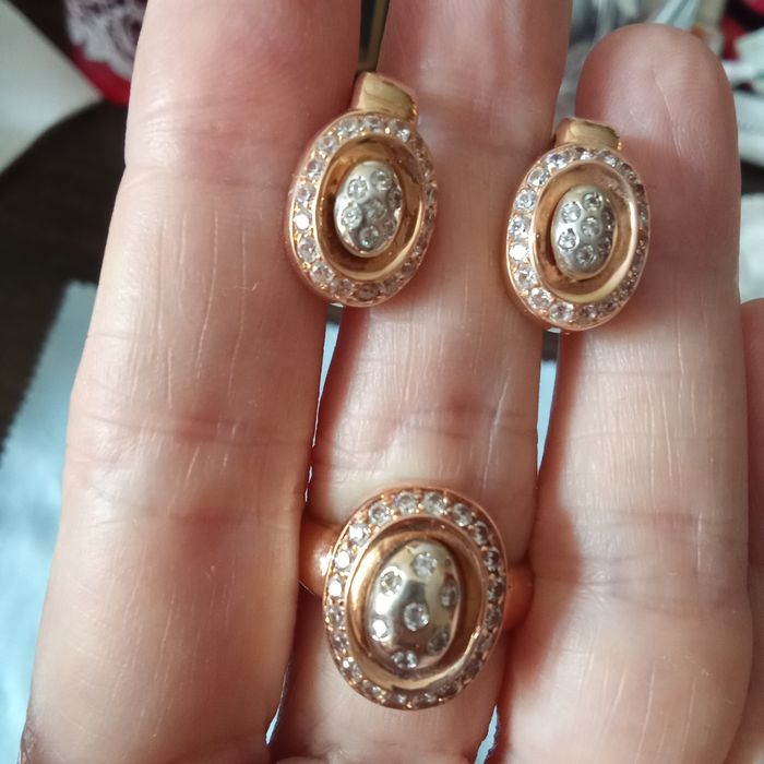 Золотой комплект 585 пробы.