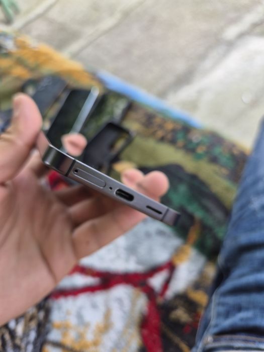 Samsung Galaxy S24  in stare foarte buna