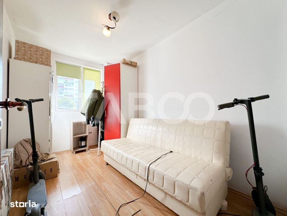 Apartament  3 camere de vanzare - parter inalt cu balcon zona Rahovei