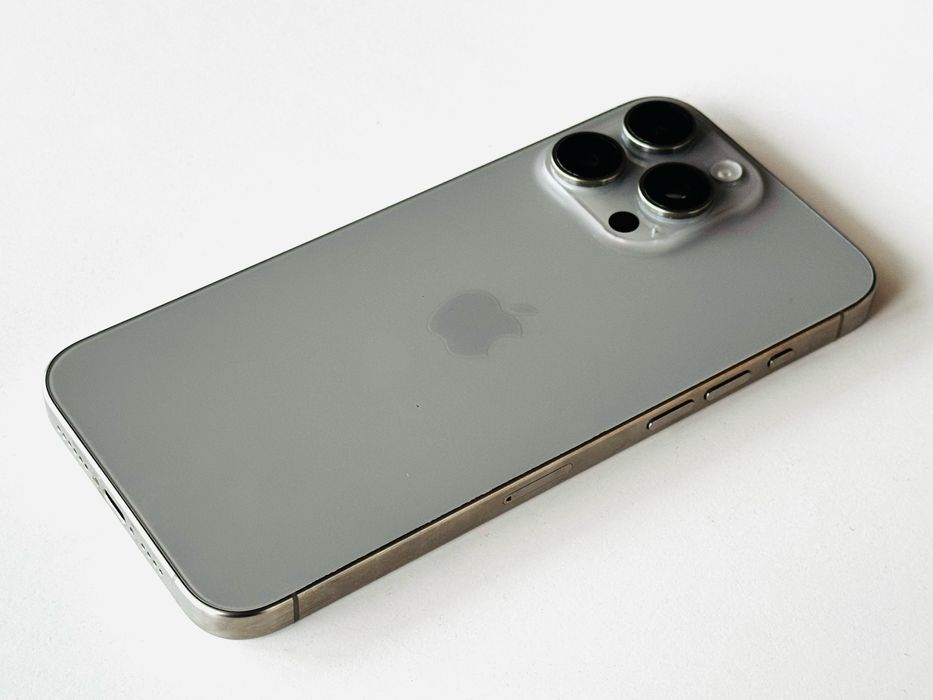 Iphone 16 Pro 128GB Natural Titanium Гаранция 6 месеца