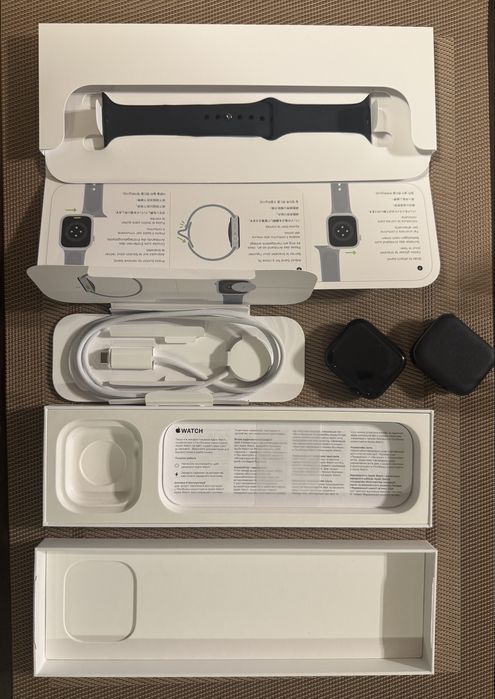 Apple Watch 9, GPS, Carcasa Midnight Aluminium 45mm, Midnight Sport Band