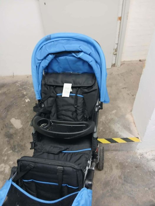 Căruț pentru gemeni