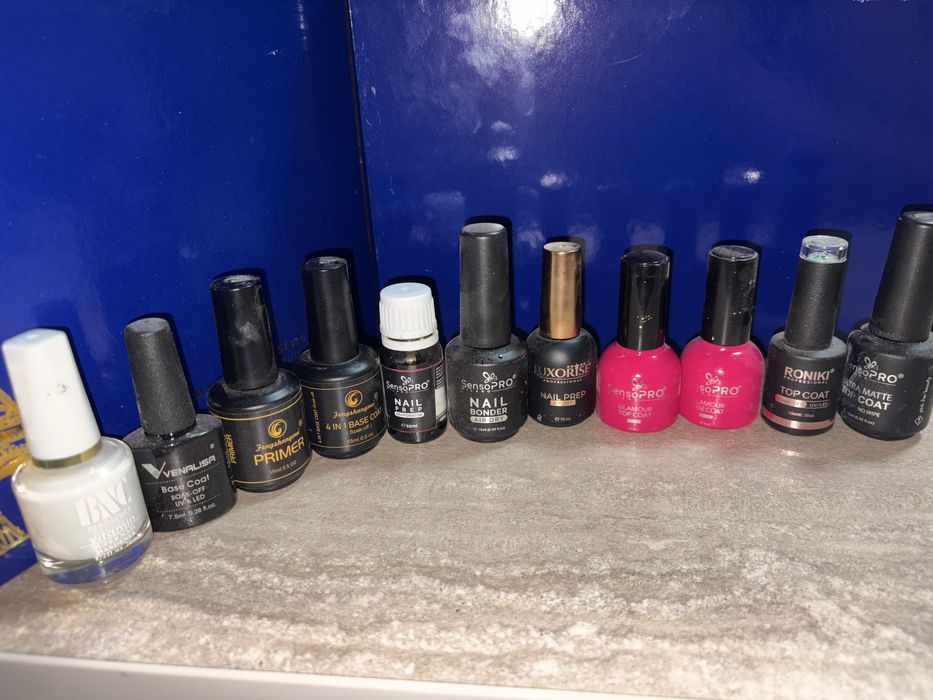 Vand produse pt unghii gel