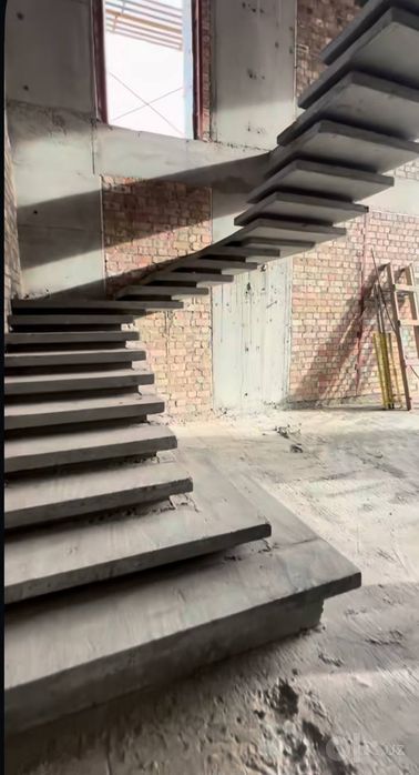 Barcha tusdagi beton zina quyamiz