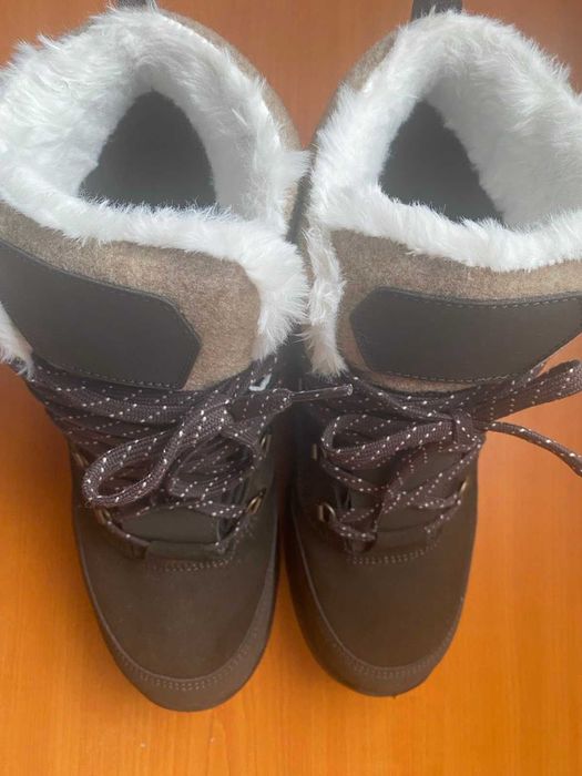 Зимни непромокаеми кожени обувки