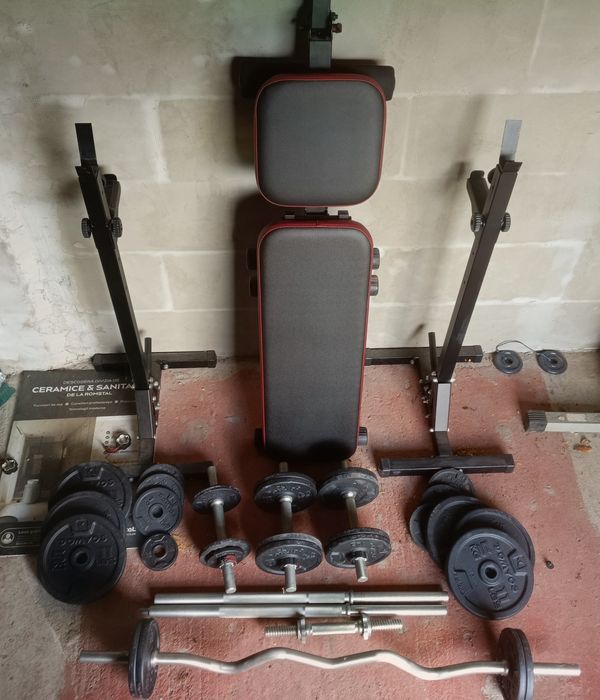 Echipamente fitness banca impins la piept
