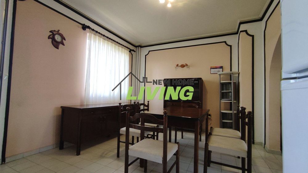 Продава се Тристаен апартамент в Пловдив, Христо Смирненски - 100 кв.м за 1550 €/кв.м - Снимка #1