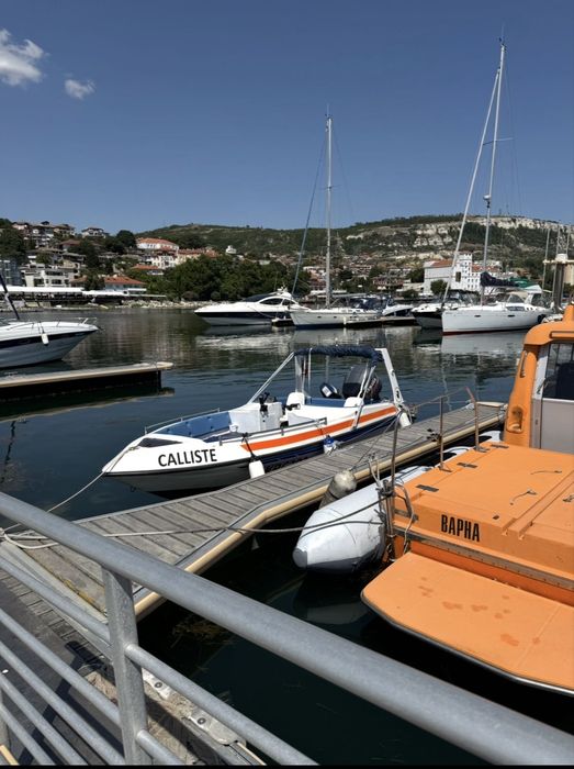 Лодка за Продажба