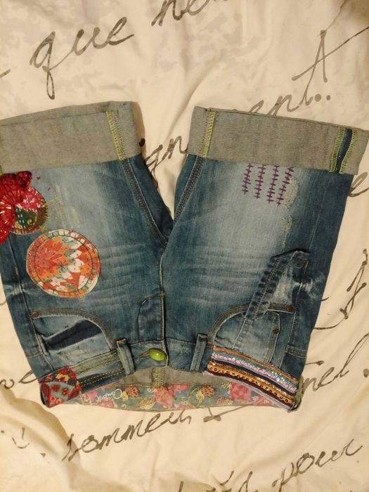 Blugi scurti Desigual