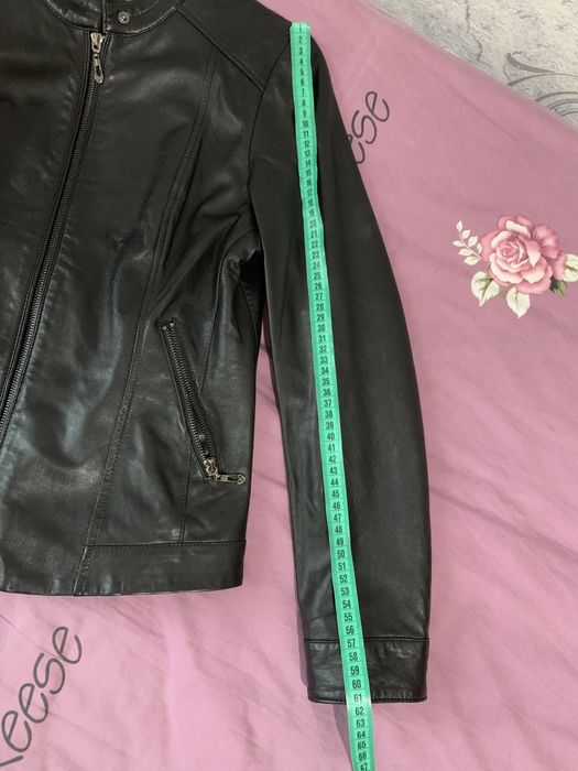 Куртка   кожаная.