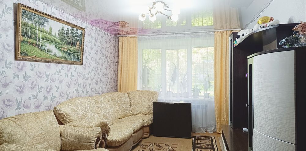 Продам 3х квартиру 4м-н