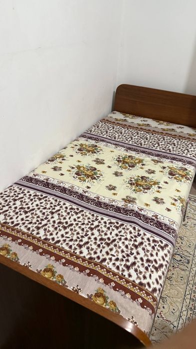 Продам кровать состояние отличное 2штуки
