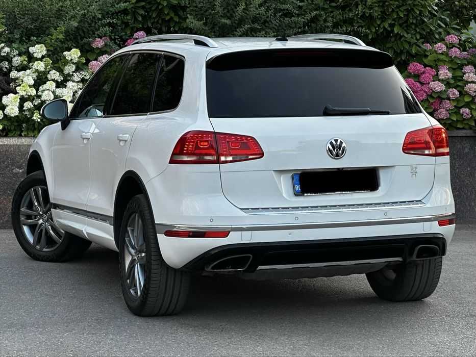 VOLKSWAGEN Touareg 2017 — imagine 3