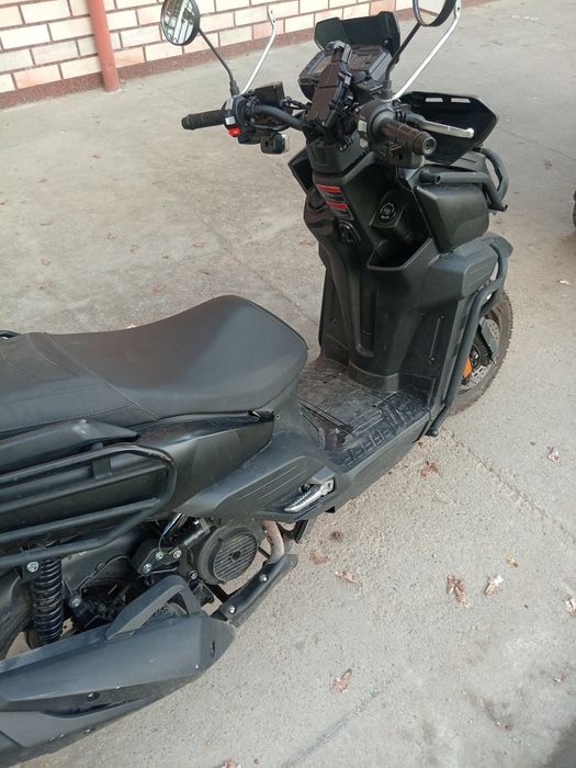 Tank GST skuter sotiladi