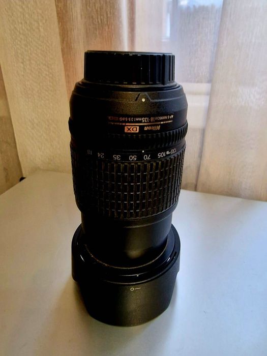 Nikon. VR 18 -135mm
