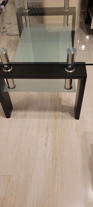 Холна маса в отлично състояние