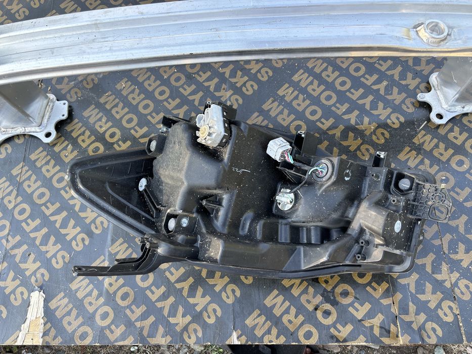 Фар Сузуки СХ4/Suzuki SX4 S-Cross