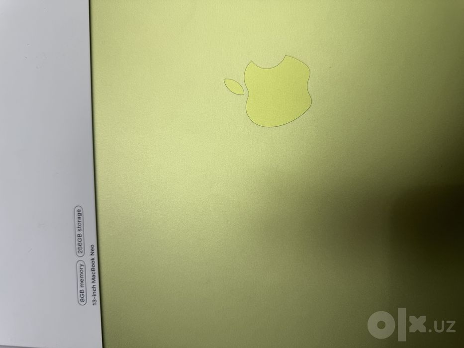 13-inch Macbook Neo 8/256