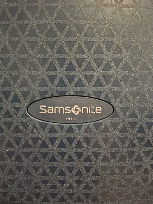 Samsonite размер L обмен на Samsonite размер M
