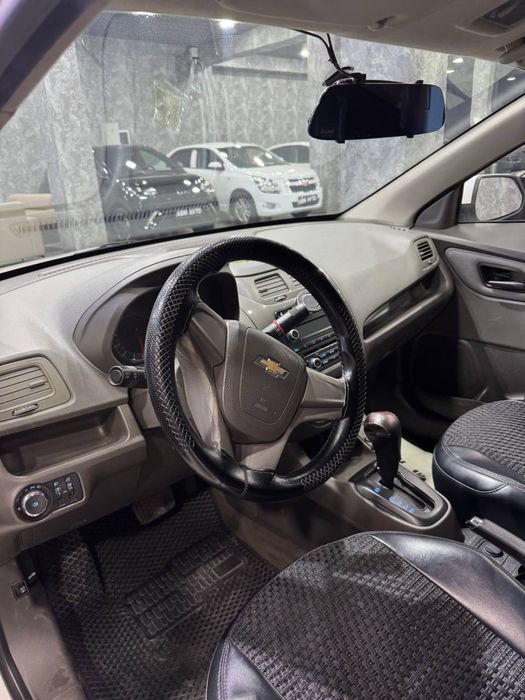 Cobalt Avtomobili sotiladi