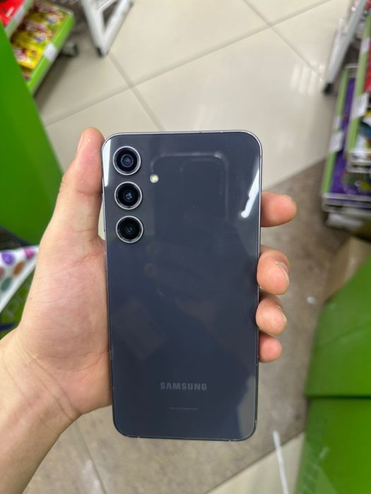 Samsung 23 fe 256гб