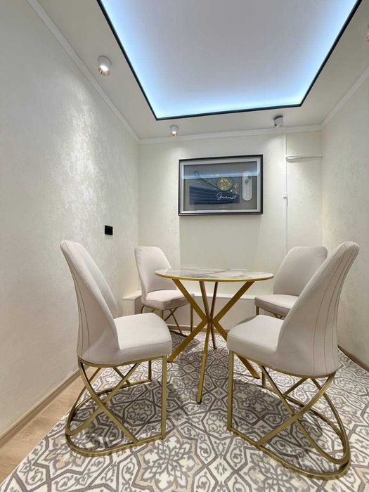 Кирпич 3 комнатная  Новый ремонт  Мебелью и Техникой УВД Чиланзар