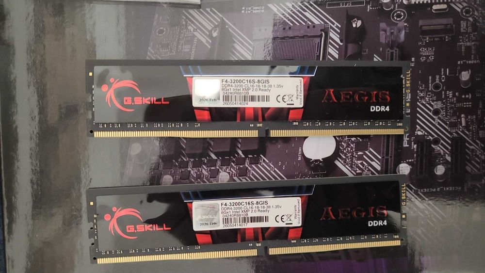 Kit AMD Ryzen 5 5655g up 4.4 GHz+16 gb ram + asus b450 , nou