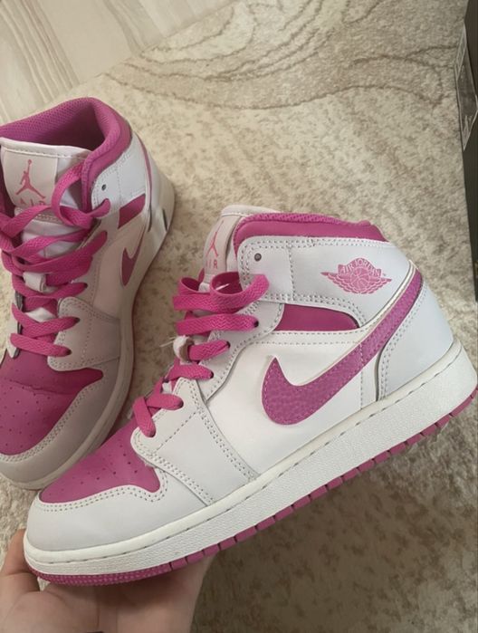 vand jordan 1 mid pink