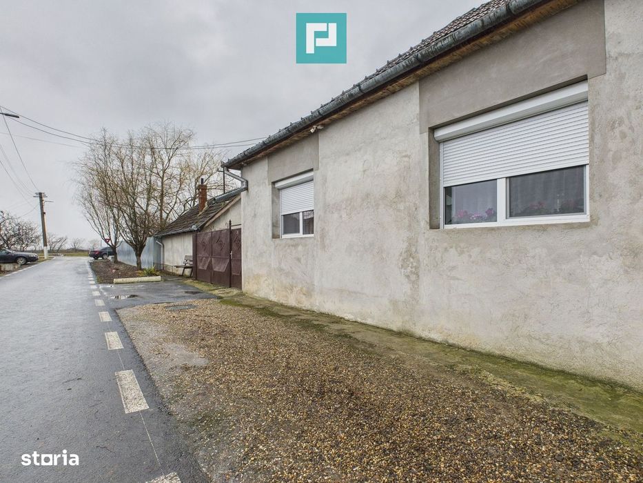 Casă cu 2 corpuri și 3 camere în Nădab
