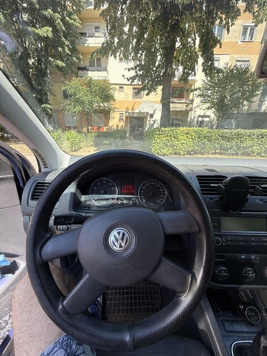 Golf 5 - 1.6 FSI