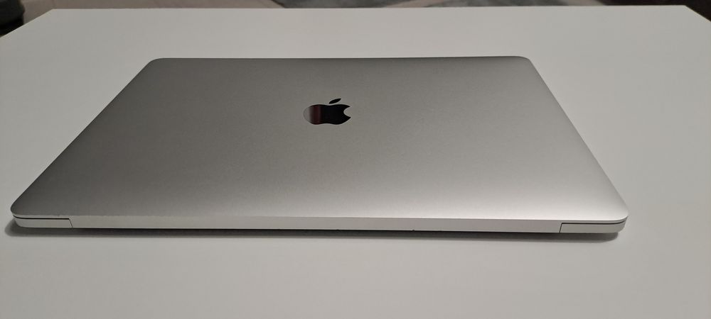 Apple MacBook Pro 13" (2016) – Touch Bar | A1706