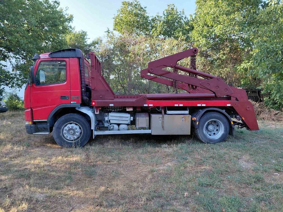 Volvo F7 за контейнери