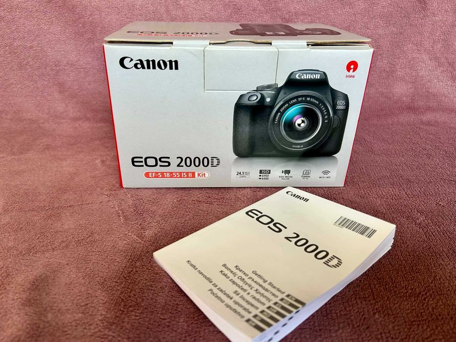 Canon EOS 2000D + obiectiv EF-S 18-55mm IS II + geantă foto