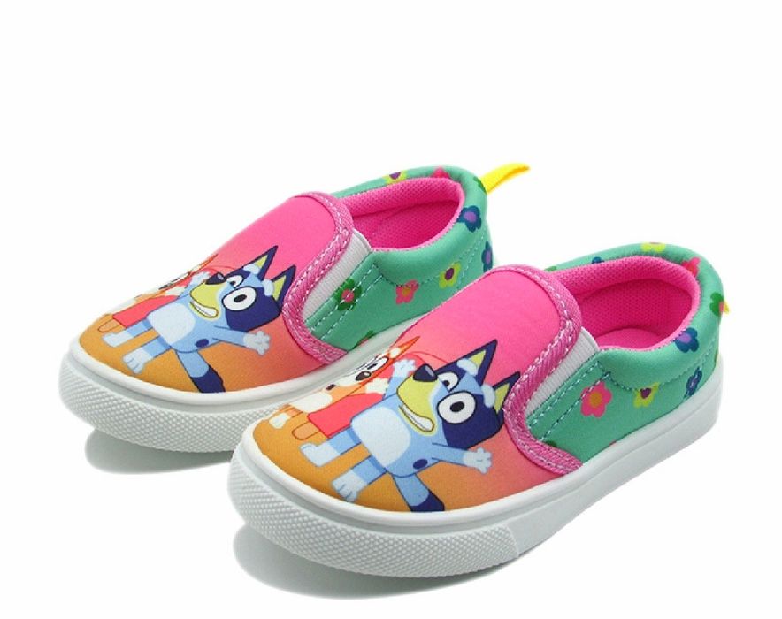 Обувь на девочку, макасины