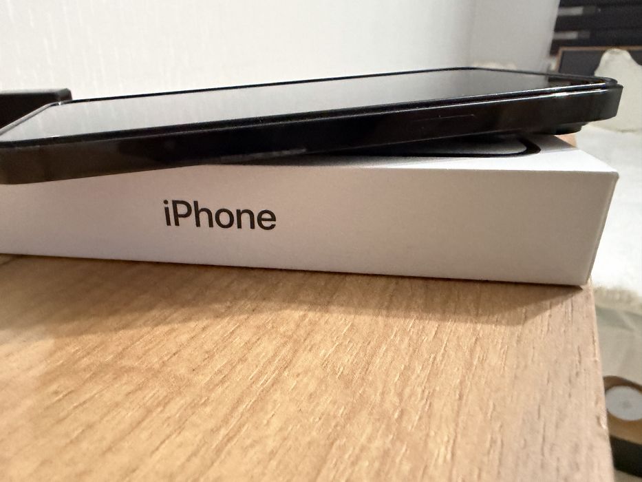 Продам Айфон 14 PRO MAX