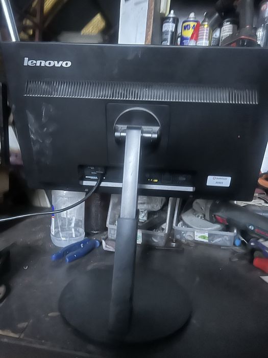 Монитор  за офис