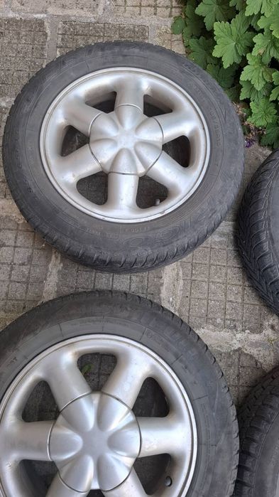 Джанти 15 с гуми за Рено