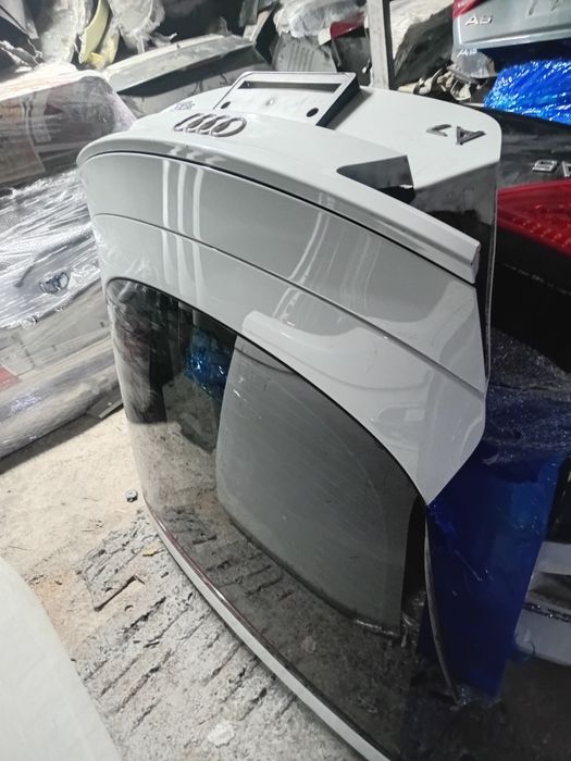 Крышка багажника Audi A7