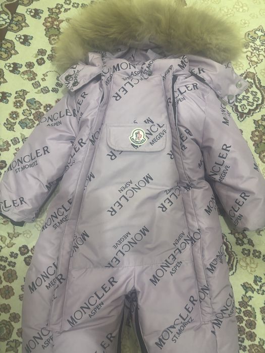 Продам комбинезон фирменный теплый.