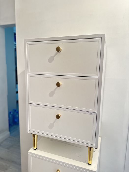 Тумба прикроватная