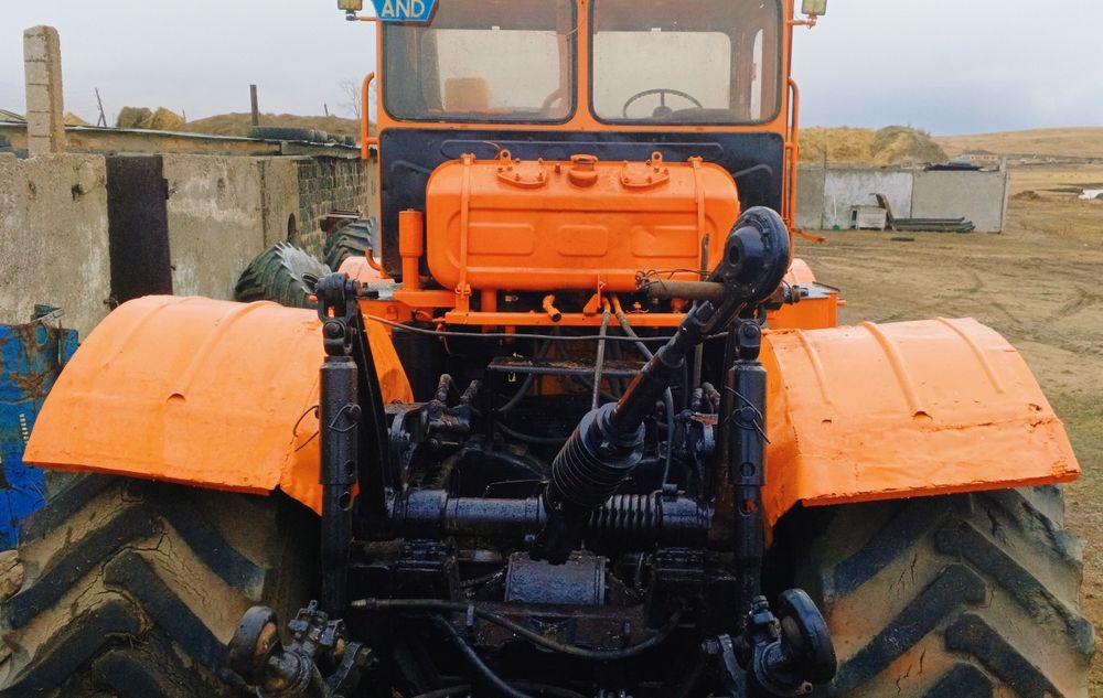 К700 сеялки, плуг.