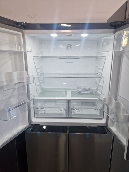 Хладилник Side by side Bosch 605 литра