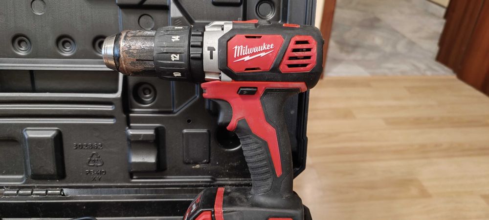 Milwaukee M18 BPD Винтоверт