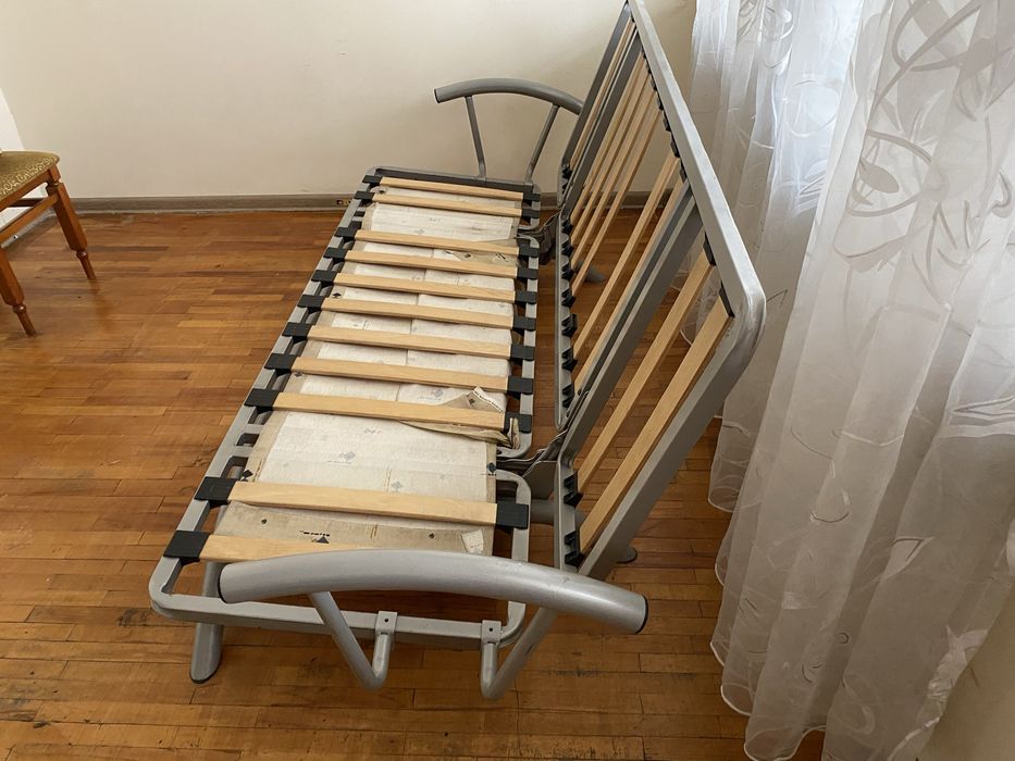 Железный диван раздвижной