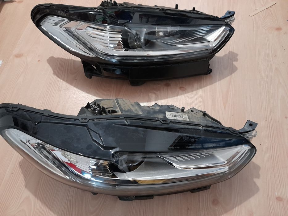 Vând far ful led dreapta și stânga Ford  Mondeo 2018,2021
