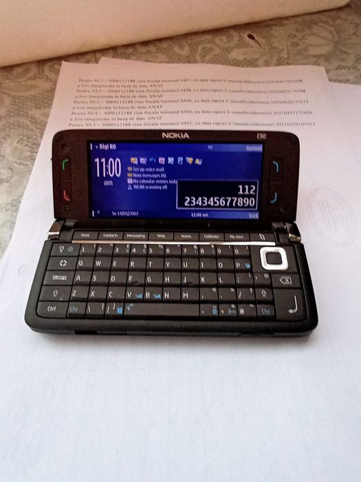 Nokia E90  Communicator l ( decodat, lifetimer 8 minute!)