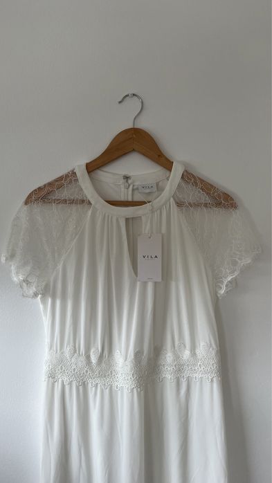 Rochiță albă elegantă VILA