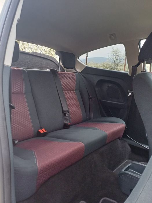 FORD Fiesta 2010 — imagine 2