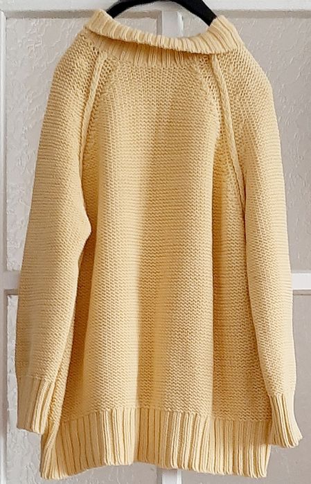 Нов,еластичен черен елек