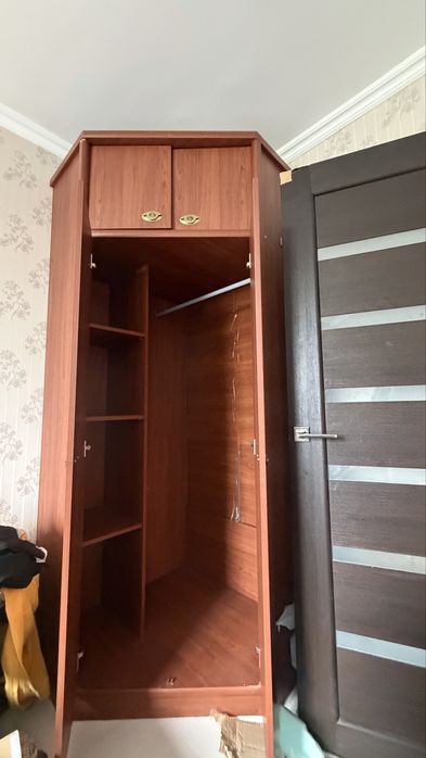 Бесплатно Отдам шифоньер